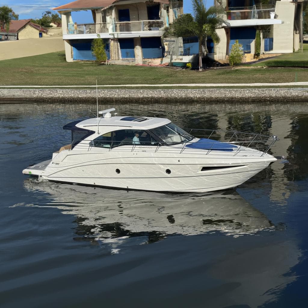 2014 Cruisers Yachts 41 Cantius